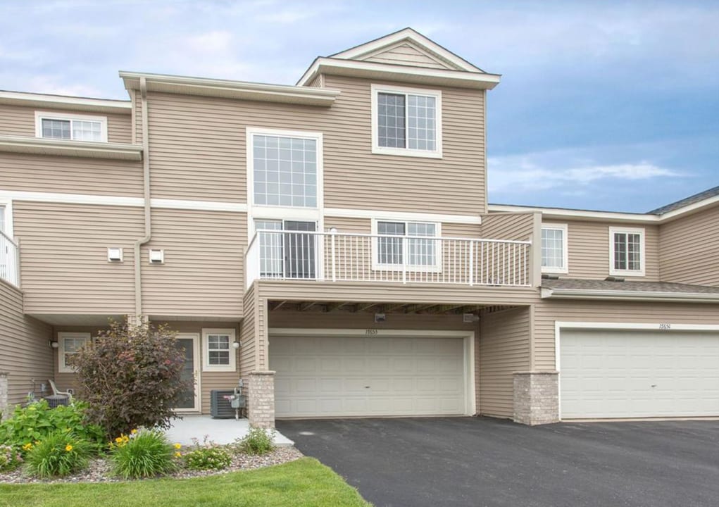 17653 65th Pl N in Osseo, MN - Building Photo