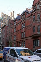 155-157 W 74th St in New York, NY - Building Photo - Building Photo
