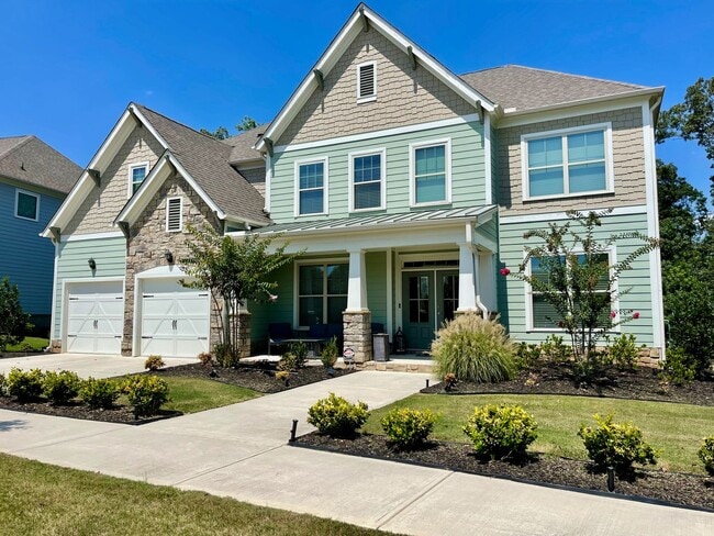 property at 3208 Garden Hill Ln