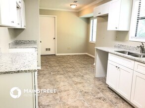 2271 Marshes Glenn Dr NW in Norcross, GA - Building Photo - Building Photo