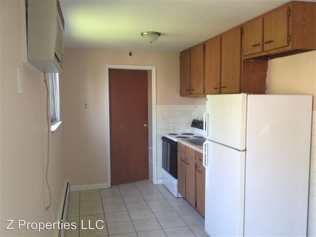 1514 Cedar Ave-Unit -Apt 1-11 in Cincinnati, OH - Building Photo - Building Photo