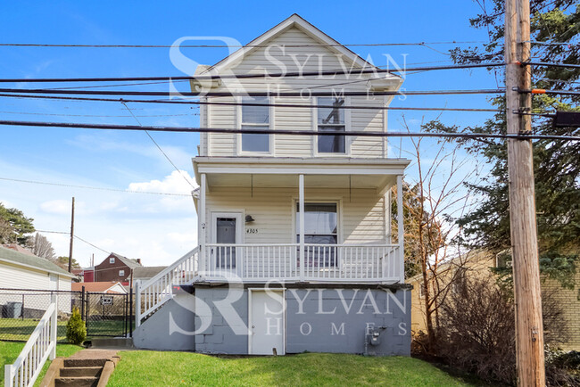 4305 Greensprings Ave in West Mifflin, PA - Building Photo - Building Photo