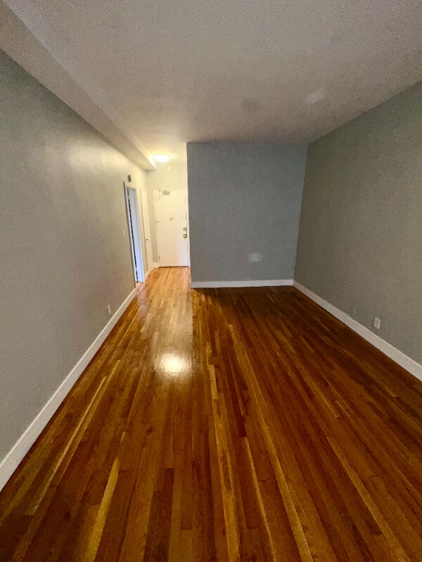 85 Easton Ave in New Brunswick, NJ - Building Photo - Building Photo