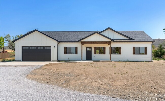 209 Pony St in Toston, MT - Building Photo - Building Photo