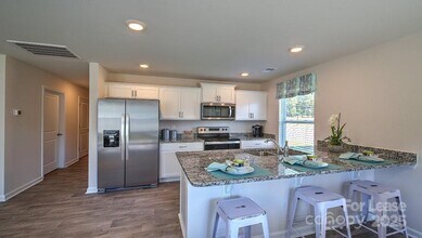 145 Monroe Creek Blvd in Asheville, NC - Building Photo - Building Photo