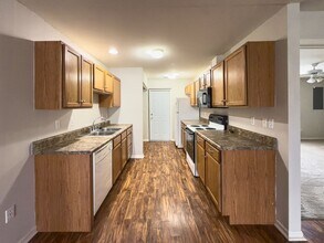 2562-2562 E Morris Dr in Columbia, MO - Building Photo - Building Photo