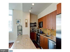 1101 Locust St-Unit -3F in Philadelphia, PA - Building Photo - Building Photo