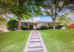 601 Cliffside Dr in Richardson, TX - Building Photo