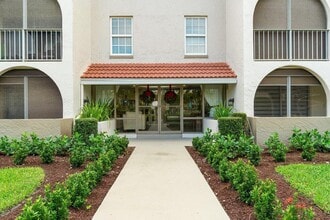 250 NE 20th St in Boca Raton, FL - Foto de edificio - Building Photo