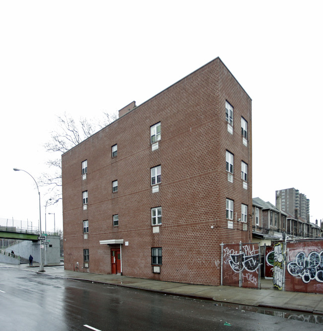 1520 Bruckner Blvd in Bronx, NY - Building Photo - Building Photo