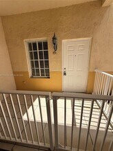 6912 NW 179th St in Hialeah, FL - Building Photo - Building Photo