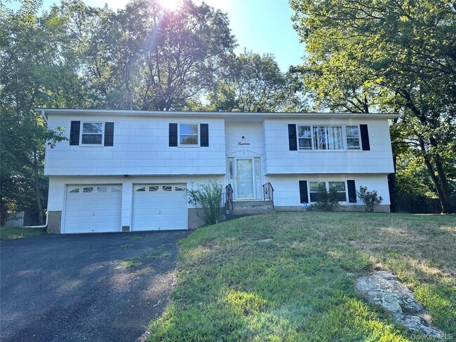 14 S Delaware Dr in Nyack, NY - Building Photo - Building Photo