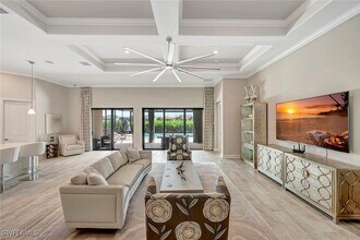 9574 Everglades Dr in Naples, FL - Building Photo - Building Photo