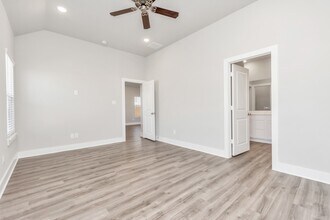 21027 Montego Breeze Ln in Cypress, TX - Foto de edificio - Building Photo