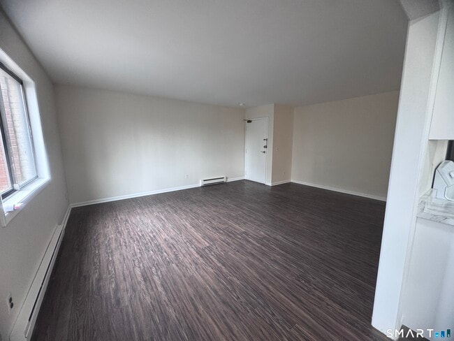 155 W Cedar St in Norwalk, CT - Building Photo - Building Photo