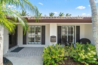 800 SW 5th St in Boca Raton, FL - Building Photo - Building Photo