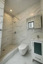 122 Norfolk St in New York, NY - Building Photo - Building Photo