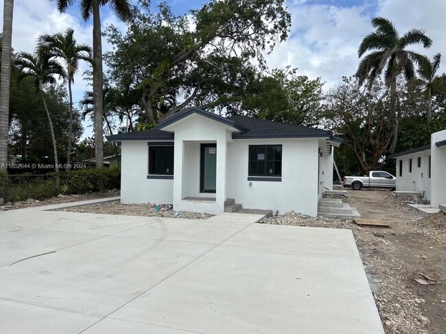 212 SW 3rd St-Unit -0 in Florida City, FL - Building Photo - Building Photo