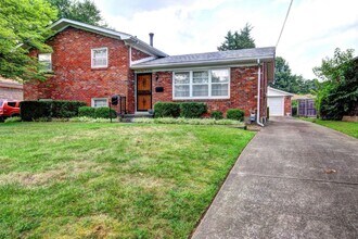 2821 Pomeroy Dr in Louisville, KY - Building Photo - Building Photo