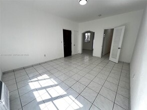 1132 Pennsylvania Ave in Miami Beach, FL - Building Photo - Building Photo