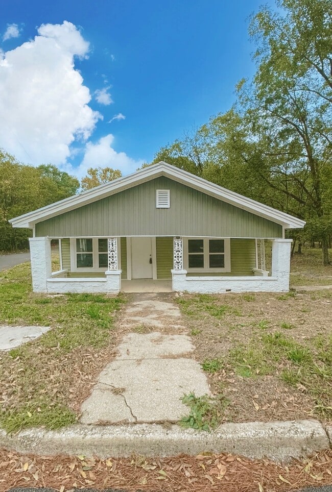 property at 3732 4th St W