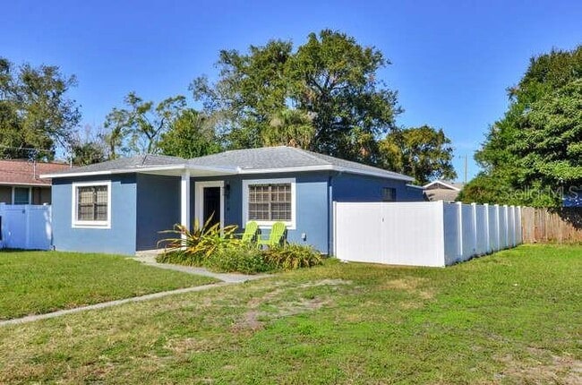 816 E Frierson Ave in Tampa, FL - Building Photo - Building Photo