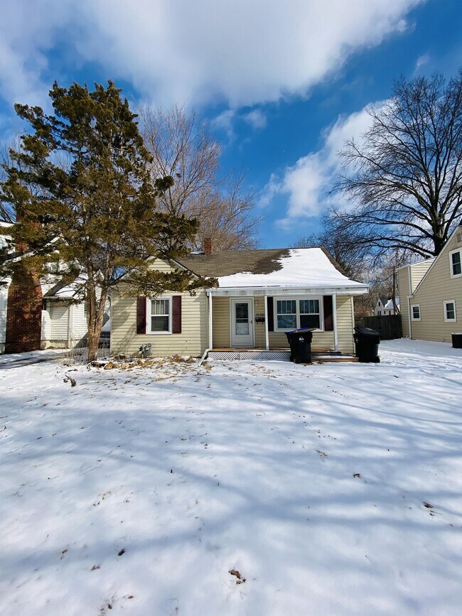 1030 SW ster Ave Rentals in Topeka, KS