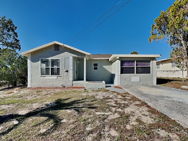 property at 624 North Ave