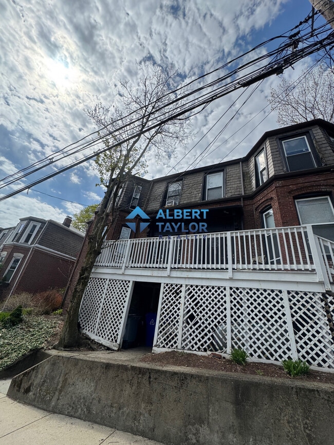38 Newton St, Unit 1