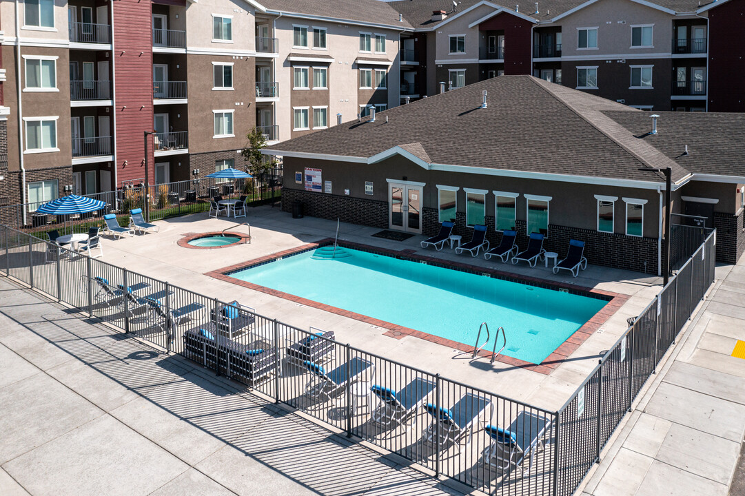 Mill Point in Vineyard, UT - Foto de edificio
