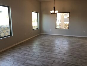 Townhomes on Secondwood in El Paso, TX - Foto de edificio - Building Photo