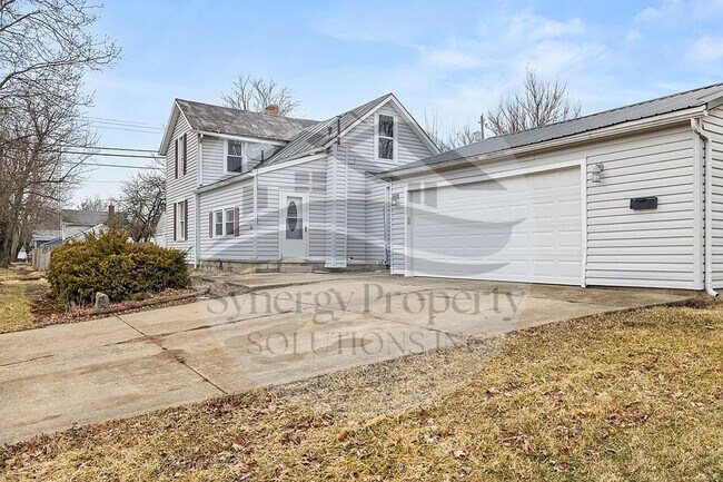 309 High St in Crestline, OH - Building Photo - Building Photo