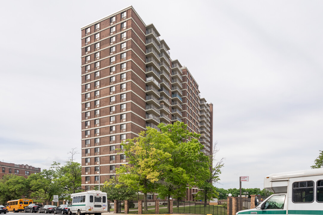 165 St. Mark's Place in New York, NY - Building Photo