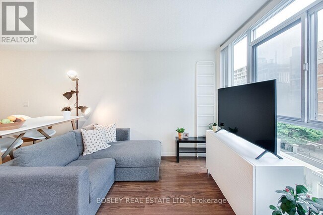 96 St Patrick St in Toronto, ON - Building Photo - Building Photo