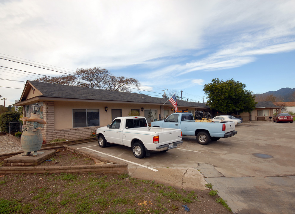 1725 Maricopa Hwy in Ojai, CA - Building Photo