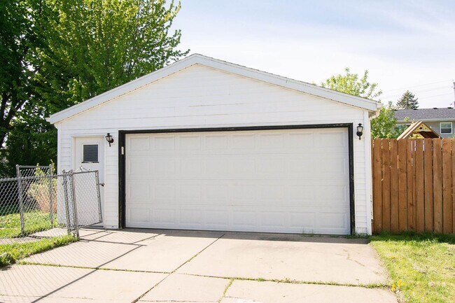 4708 8th St NW in Rochester, MN - Building Photo - Building Photo