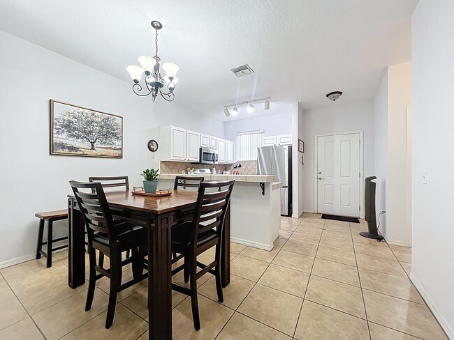 346 Monroe Cir in Davenport, FL - Building Photo - Building Photo