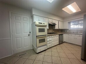 304 N Central Expy in Allen, TX - Building Photo - Building Photo