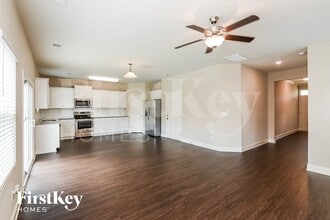 9317 Sloan Forest Dr in Charlotte, NC - Building Photo - Building Photo