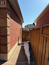 268 Highglen Ave in Markham, ON - Building Photo - Building Photo