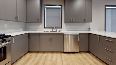 609 12th Ave SE in Minneapolis, MN - Building Photo - Building Photo