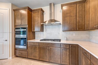 4480 Gramercy Dr in Oakland Park, FL - Foto de edificio - Building Photo