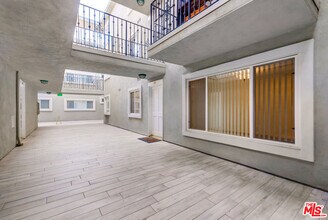 2308 Schader Dr in Santa Monica, CA - Building Photo - Building Photo