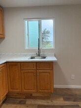 1176 Kimbark Ave in San Bernardino, CA - Foto de edificio - Building Photo