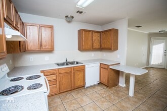 514 N Brentwood Ave in Lubbock, TX - Building Photo - Building Photo