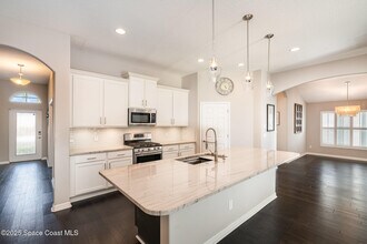 3470 Tabitha Ct in Melbourne, FL - Foto de edificio - Building Photo