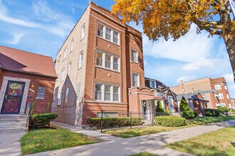 10342 S Calumet Ave in Chicago, IL - Building Photo - Building Photo