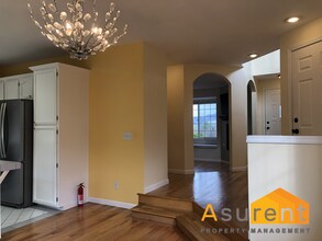 573 Scenic Dr in Ashland, OR - Building Photo - Building Photo