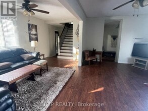 271 George Dr in Kawartha Lakes, ON - Building Photo - Building Photo