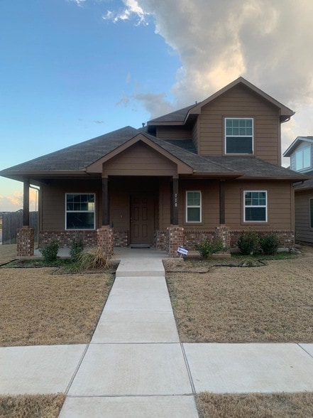 property at 118 Eagle Lake Dr